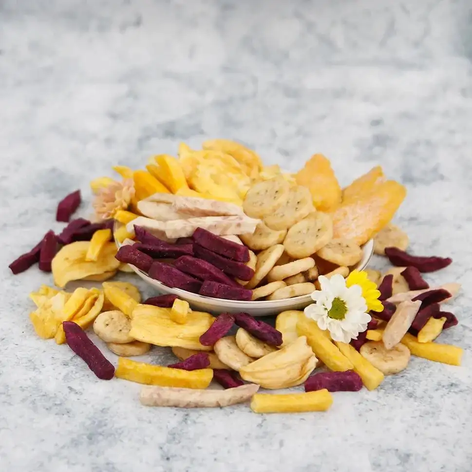 Crispy Vacuum Mixed Dried Fruit From 5 Types of Fruit High Quality Product