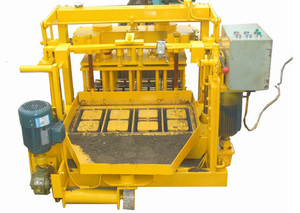 Breeze Blocco di plastica stampi blocco che fa la macchina <span class=keywords><strong>qtj4</strong></span>-24 per blocchi di mattoni di cemento deseel motore diesel nella contea di Nandi - Product Image 2