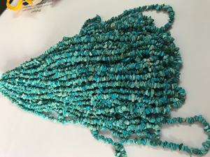 Perles de turquoise naturelle non taillées, copeaux de turquoise - Product Image 2