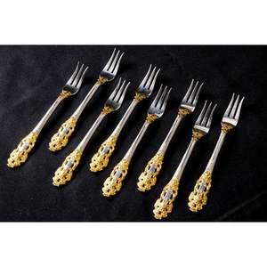 Ensemble de fourchettes en acier inoxydable à motif de feuille en couleur or, parfait pour les restaurants et les hôtels, utilisation en cuisine - Product Image 5