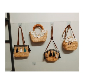 Bolso de jacinto de agua hecho a mano 2024 natural 100% más vendido para mujer hecho en Vietnam - Product Image 1