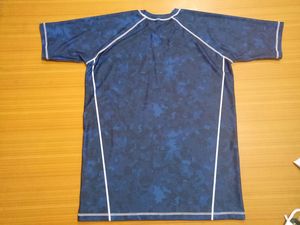 Rashguard unisexe à manches longues en polyester/nylon pour adultes - Product Image 3