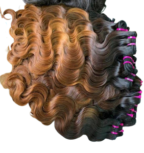 Extensión de cabello humano indio ondulado Rubio Precio al por mayor 100% Máquina alineada de cutícula Virgen sin procesar Paquetes de cabello de doble trama - Product Image 3