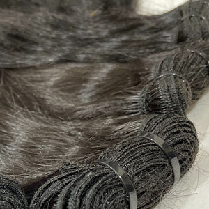 Extensions de cheveux humains naturels indiens non transformés avec fermeture à lacet en couleurs noires et brunes - Product Image 1