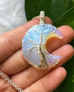 Colgante de luna creciente de obsidiana negra de la mejor calidad, alambre envuelto en cristales, luna creciente - Product Image 6