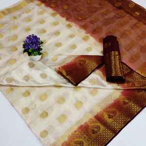 เสื้อเบลาส์แบบไม่มีตะเข็บสำหรับผู้หญิงผ้าโสร่งสีแดงและสีเขียวผ้าพิมพ์ลายดอกไม้ - Product Image 5