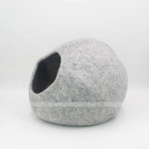 FY-CC-002 Single Layered Cat Cave Warm and Cozy <b>Pet</b> Bed Eco-friendly New Artisan From Nepal Zealand Wool Felted by Skilled Women - Product Image 2