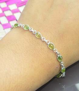 กำไล925หินเพอริดอทสีเขียวธรรมชาติเงินสเตอร์ลิงสร้อยข้อมืออัญมณีเหลี่ยมเพชรพลอยขนาด7-8 "ของขวัญสำหรับผู้หญิง - Product Image 6