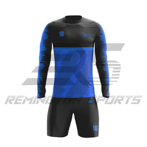 Uniformes de equipo de fútbol transpirables recién llegados, diseño OEM hecho en fábrica, uniforme de equipo de fútbol - Product Image 1