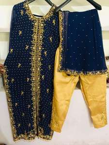 Hermosa Kurta larga con pantalón bordado pesado vestido de fiesta elegante traje étnico 2025 - Product Image 3