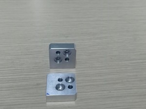 Servicios de mecanizado CNC de aluminio OEM/ODM para piezas de fresado de torno de Microperforación de Vietnam incluidos - Product Image 2