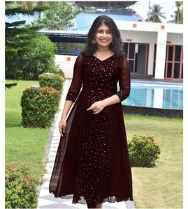 Magnifiques kurtis élégants et colorés, décontractés et ethniques, en faux géorgette par ROYEL EXPORT - Product Image 2