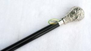 Bastón de madera de alta calidad con mango en relieve único - Product Image 3