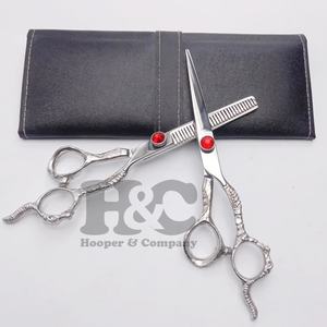 Ensemble de ciseaux de coupe de cheveux affûtés en acier inoxydable argenté personnalisé pour salon de coiffure outils de coiffure en acier inoxydable - Product Image 1