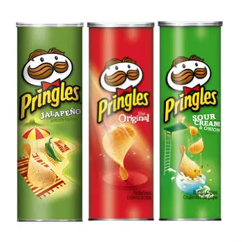 Pringlesオリジナルのポテトチップス/完璧に味付けされた塩味のスナックが利用可能