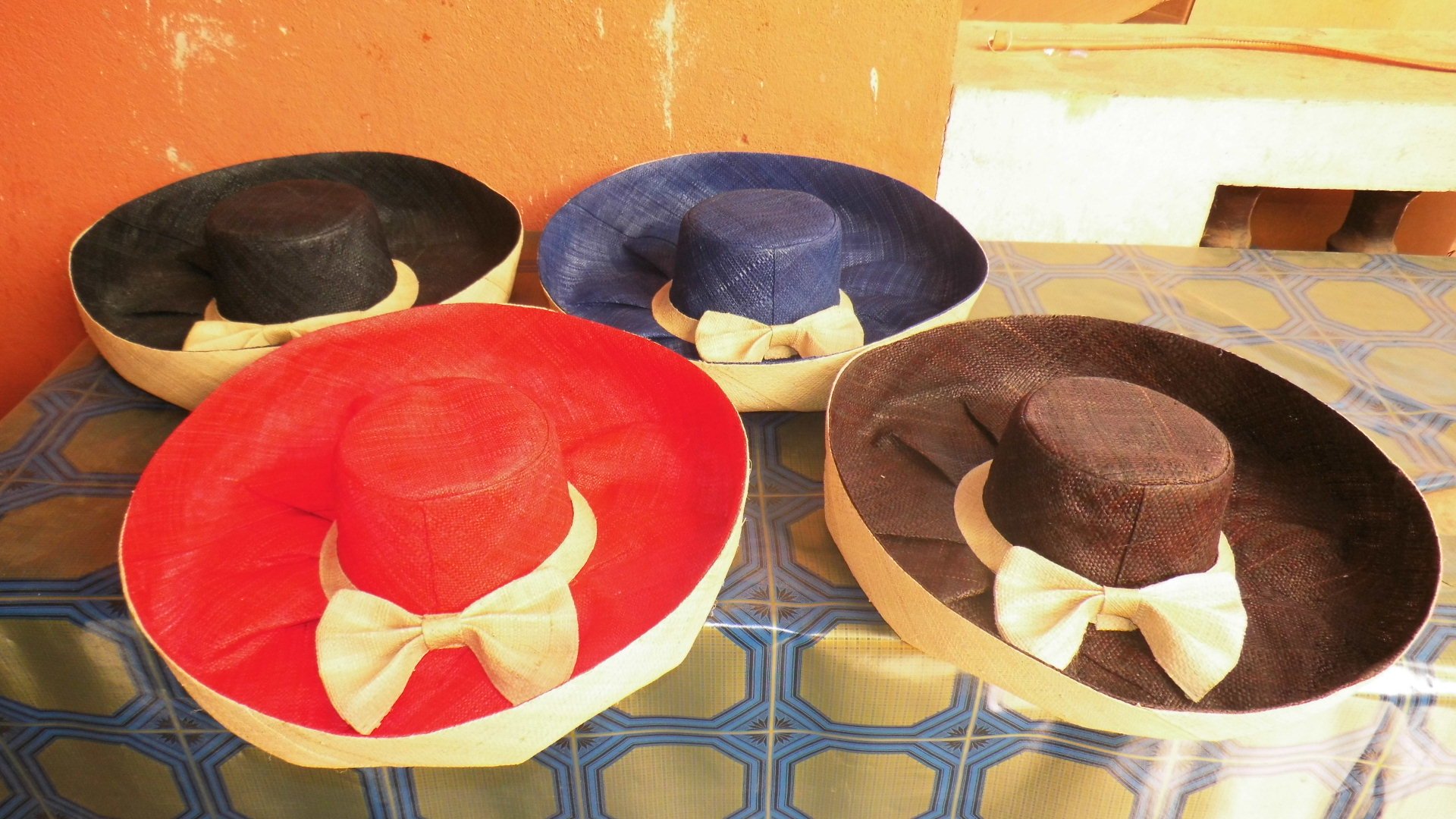 Brown Woven Raphia Straw Sun Hat - made from Madagascar Brown Straw Bucket Hat - Packable Sun/Beach Women main image 4