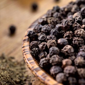 Pimienta Negra de Vietnam, Nueva Cosecha, 500GL 550GL FAQ, Pimienta Entera Seca, Exportación a Granel, Alta Concentración de Piperina, Superventas - Product Image 1
