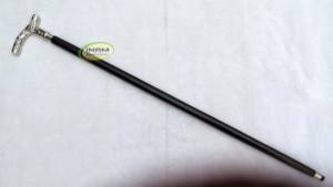 Bâton de marche en bois design avec poignée de derby en laiton à la mode/Cannes de marche en bois avec poignée de derby en laiton - Product Image 6