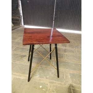 Table à manger industrielle rustique moderne en fer Design en bois vintage de haute qualité pour meubles de maison d'hôtel - Product Image 4