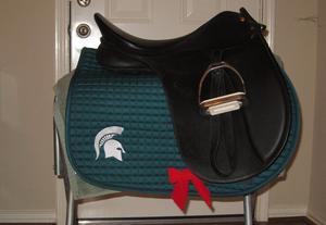 Déshabillé brodé et personnalisé, tampons de selle multi-usages - Product Image 6