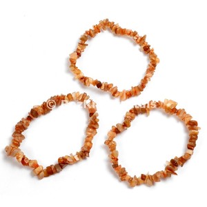 Pulseras de Piedras Preciosas Naturales en Bruto Hechas a Mano con Virutas de Piedra Lunar Melocotón - Product Image 1
