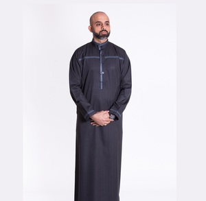 Nuevos Diseños Elegantes de Thobes de Algodón para Hombre - Thobe de Manga Larga hasta el Suelo de Calidad Premium Personalizado para Bodas - Product Image 6