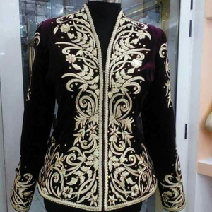 Chaqueta de terciopelo elegante con falda y su embellecedor de trabajo pesado DABKA, cuentas de cristal, piedra de cristal para ropa de fiesta/boda @ 2022 - Product Image 1