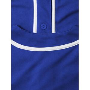 Camiseta de béisbol clásica para hombre, Camiseta deportiva informal de manga corta con botones y tira de cuello en V, ajuste estándar en blanco y negro - Product Image 3