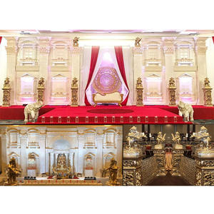 Fenêtre de mariage en Fiber de luxe dorée, scène de mariage, grande américaine, classe supérieure, Paris - Product Image 1