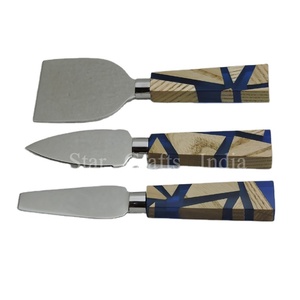 Manche en bois et résine et lame en acier inoxydable Ensemble de couteaux à fromage 3 pièces en acier inoxydable Ensemble de couverts de haute qualité - Product Image 1