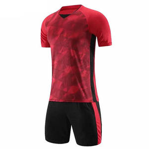 Uniformes de fútbol para hombre personalizables, camisetas de fútbol para jóvenes, conjunto de sublimación, estampado liso, venta al por mayor, ropa de fútbol para niños a rayas - Product Image 3