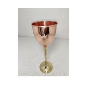 Verres à vin en métal trempé en cuivre avec logo personnalisé Type de gobelet à eau pour hôtel Verre gravé - Product Image 1