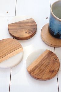 West Elm-posavasos de madera y resina, posavasos Misto - Product Image 4