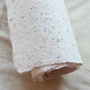Papel Hecho a Mano con Cáscara de Café, Hecho de Hojas de Café con la Increíble Fragancia del Café en el Papel - Product Image 6