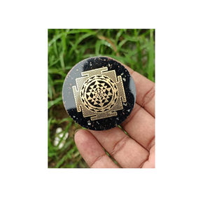 Tourmalines noires naturelles, Protection EMF, avec pendentif shre-Yantra Orgonite - Product Image 1