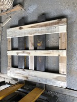 Palette en bois double face 1100x1100 à entrée 4 voies, conçue sur mesure par un fournisseur d'or du Vietnam, charge dynamique 2000 kg, meilleur prix