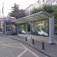 2022 Abris de bus en acier extérieur personnalisé de haute qualité LED MUPI Rectangle Lightbox Mega Big Bus Stop Design Caisses lumineuses publicitaires