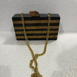 Bolso de mano de resina hecho a mano - Product Image 3