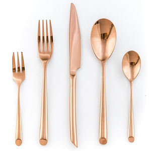 ชุดอุปกรณ์บนโต๊ะอาหารทองเหลืองสีโรสโกลด์5ชิ้น - Product Image 1