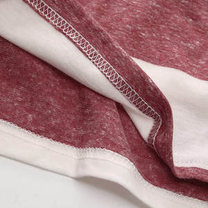 เสื้อยืดแขนสั้นลายทางคลาสสิกสำหรับผู้ชายผ้าถักน้ำหนักเบามีสไตล์เพื่อความสบายในทุกๆวัน - Product Image 4