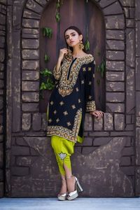 NEW--BEAUTIFUL et élégant broderie sur KURTA , DHOTI robe... pour la fête-usure/mariage @ 2021 - Product Image 2