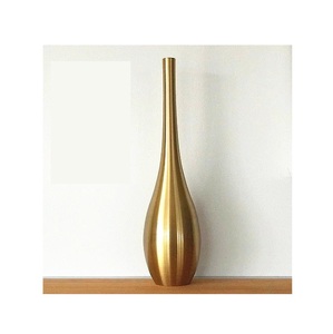Top Quality Flower <b>Vases</b> Metal <b>Vases</b> Luxury Gold Finishing Modern Hot Selling Fashionable for Home Decoration Plant <b>Stand</b> - Product Image 3
