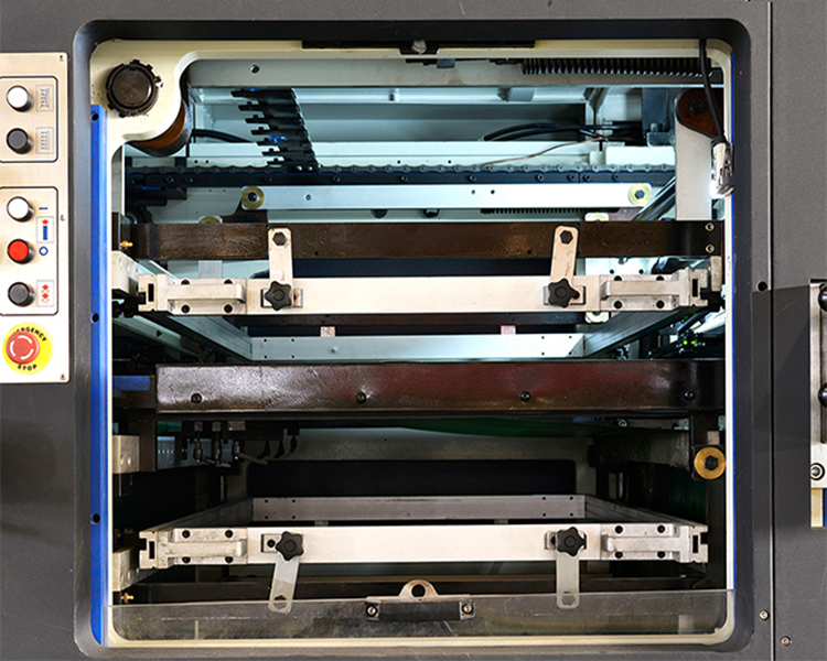 Paper Feeding Die Cutting Creasing Machine 8500s/H Flat Bed Stripping Machine