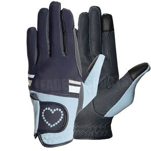 Guantes de Golf Unisex con Estampado de Corazón, Hechos a Medida en Neopreno/Cuero para Actividades al Aire Libre y Uso con Logotipo Personalizado - Product Image 4