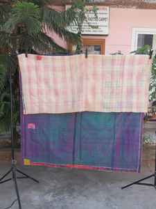 Vente en gros de jetés Kantha vintage avec broderie et patch faits à la main Design Dhurries Home Furnishing & Clothing Redesign Gudari - Product Image 4