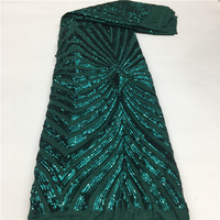 Tissu en maille extensible 3% élasthanne avec paillettes et sequins, dentelle Hoh R327