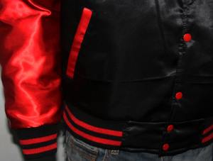 Chaqueta acolchada de equipo universitario para hombre, chaqueta con estampado de logotipo personalizado, diseño de moda, satén, béisbol, equipo universitario - Product Image 4