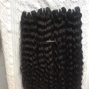 Perruque Machine Bouclée Serrée Douce et Rebondissante Vente en Gros d'Usine Indienne Meilleur Prix Extensions de Cheveux Vierges Bruts Remy Double Trame - Product Image 1