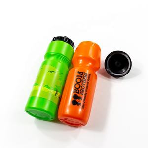 Flacons d'eau en plastique PE pour sport, sans BPA, logo personnalisé, articles promotionnels européens, nouvelle collection de 2020 - Product Image 6