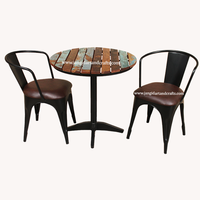 Beliebte billige Retro industrielle Fast-Food-Möbel Stand Sitz Cafe Restaurant Eisen Holztisch und 2 Pu Leder Stühle Set
